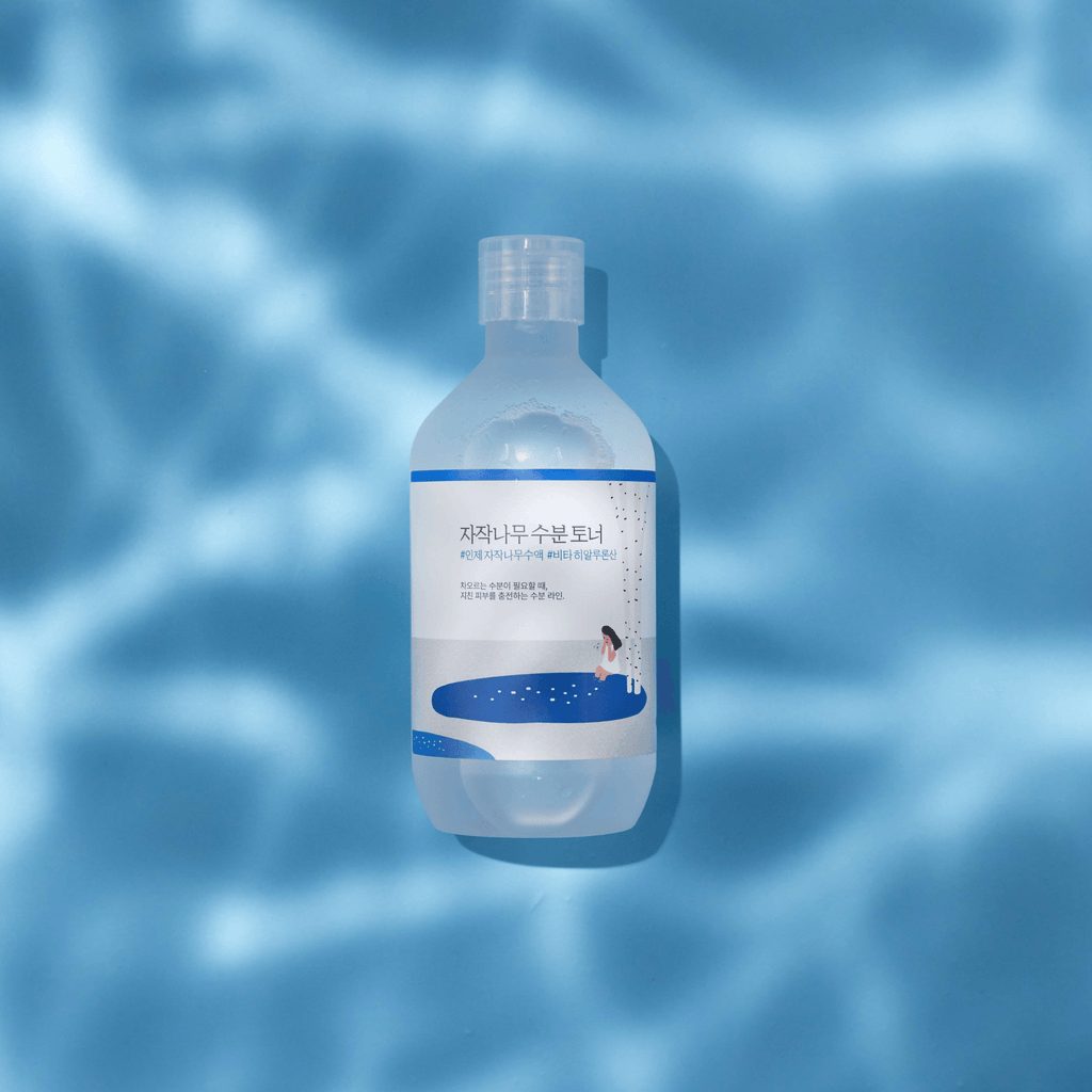 Round Lab Birch Feuchtigkeitstoner mit Birkenextrakt und Hyaluron, 300 ml, in einer eleganten Flasche.