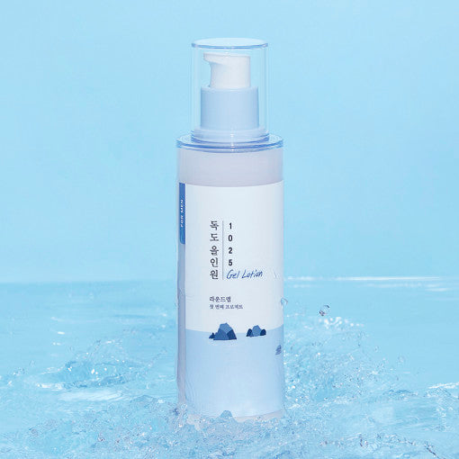 Round Lab For Men 1025 Dokdo All-in-One Gel-Lotion, leichte Pflege für Männer, 200 ml, transparente Gel-Textur vor einem weißen Hintergrund