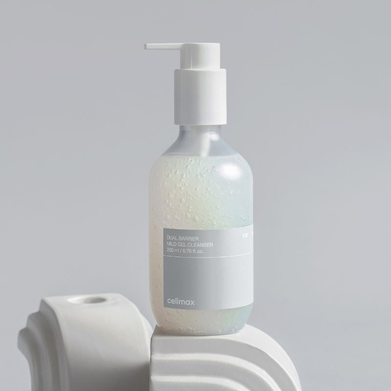 Celimax Dual Barrier Mild Gel Cleanser in 200ml Flasche, sanftes Reinigungsgel für empfindliche Haut, sichtbar in der Abbildung