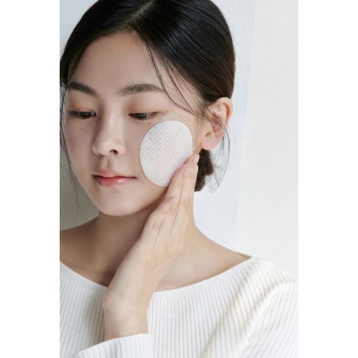 Celimax JI WOO GAE Cica BHA Blemish Toner Pad, 60 Pads, für Hautpflege und Akne, Nahaufnahme der Verpackung