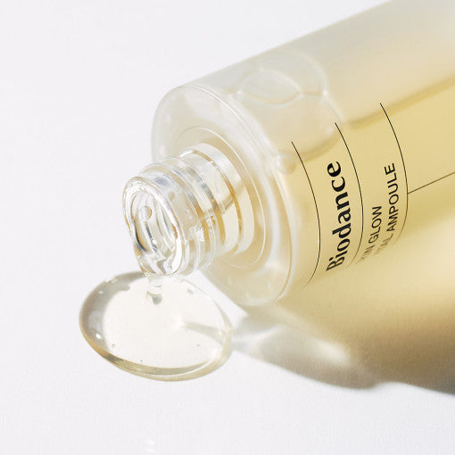Biodance Skin Glow Ampoule in 30 ml Flasche, strahlendes Serum für Glass Skin, leichtes Ampullen-Serum auf dem Bild