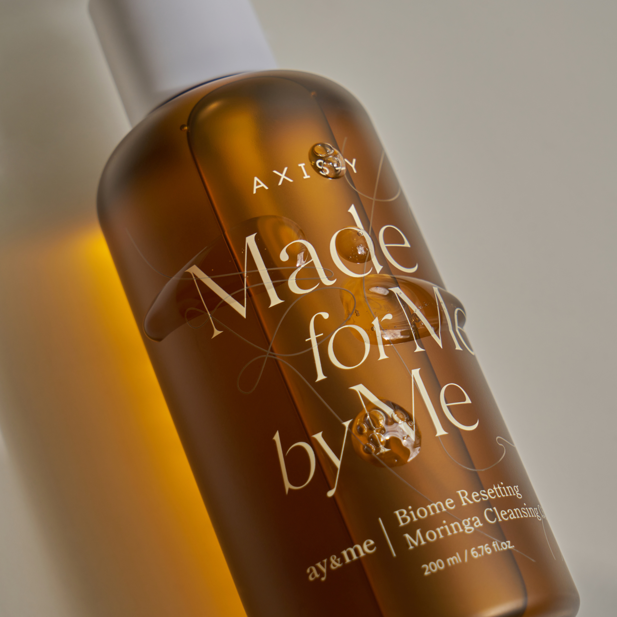 AXIS-Y Biome Resetting Moringa Cleansing Oil in 200ml, flasche mit Cleansing Oil, natürliche Hautpflege, Reinigungssöl