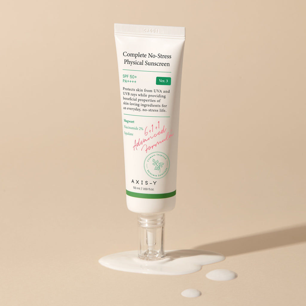AXIS-Y Complete No-Stress Physical Sunscreen V.3 50ml, physischer Sonnenschutz mit SPF, in einer weißen Tube, auf weißem Hintergrund