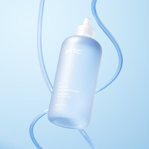 BRTC Skin Lab Hyalinger Toner in 300ml Flasche, feuchtigkeitsspendendes Gesichtswasser mit Hyaluronsäure, auf einem weißen Hintergrund