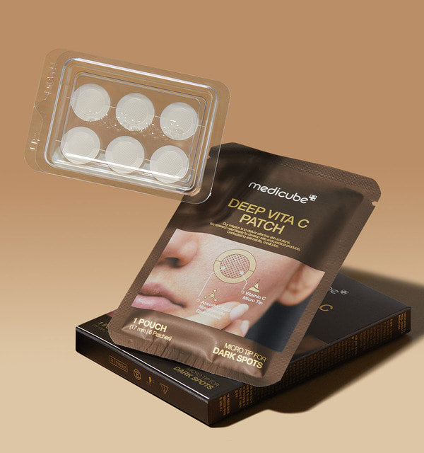 Medicube Deep Vita C Patch mit 6 aufhellenden Vitamin C Microdart-Patches, ideal für reife und müde Haut.