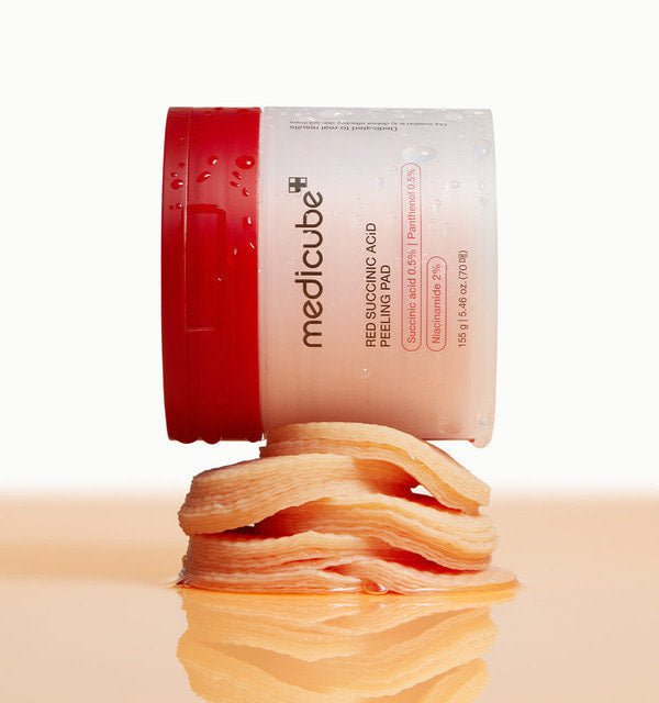 medicube Red Succinic Acid Peeling Pad mit Salicylsäure, 70 Stück, antibakterielle Akne-Pads für reine Haut