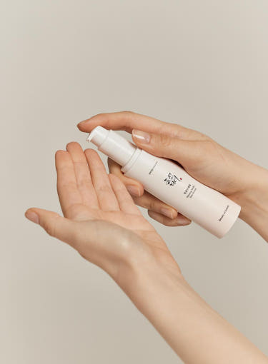 Beauty of Joseon Ginseng Moist Sun Serum SPF50+ PA++++, feuchtigkeitsspendender Sonnenschutz in 50 ml, sichtbare Verpackung