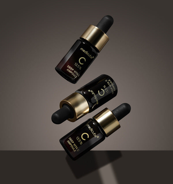 Medicube Deep Vita C Ampoule 2.0, konzentriertes Vitamin C Serum für strahlende Haut, 10 g x 3 Stück, in einer weißen Flasche
