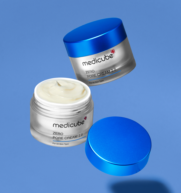 medicube Zero Pore Cream 2.0, porenstraffende Creme mit Glykolsäure, 50 ml, sichtbar auf der Verpackung.