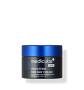 medicube Zero Pore One Day Cream, porenstraffende Tagescreme mit Niacinamid und Salicylsäure in 50 ml, auf einem weißen Hintergrund