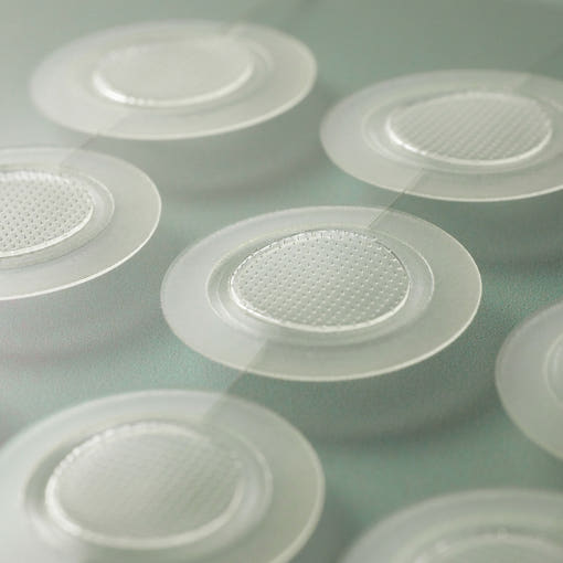 SOME BY MI Micro Pin Spot Patch für tiefe Unreinheiten, 9 Stück, kleine Pickelpflaster auf transparentem Hintergrund