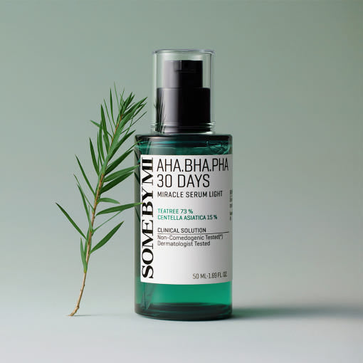SOME BY MI AHA BHA PHA 30 Days Miracle Serum Light in 50 ml, leichtes beruhigendes Serum mit Centella und exfolierenden Säuren.