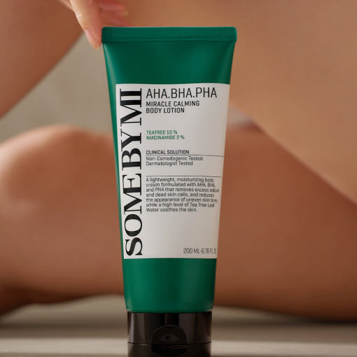 SOME BY MI AHA BHA PHA Miracle Calming Body Lotion mit Teebaum, anti-akne Koerperlotion, 200 ml, gepflegt und beruhigt die Haut.