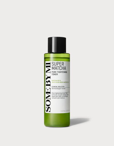 SOME BY MI Super Matcha Pore Tightening Toner in 150 ml Flasche, porenverfeinernder Toner mit Matcha-Extrakt, sichtbar in der Flasche