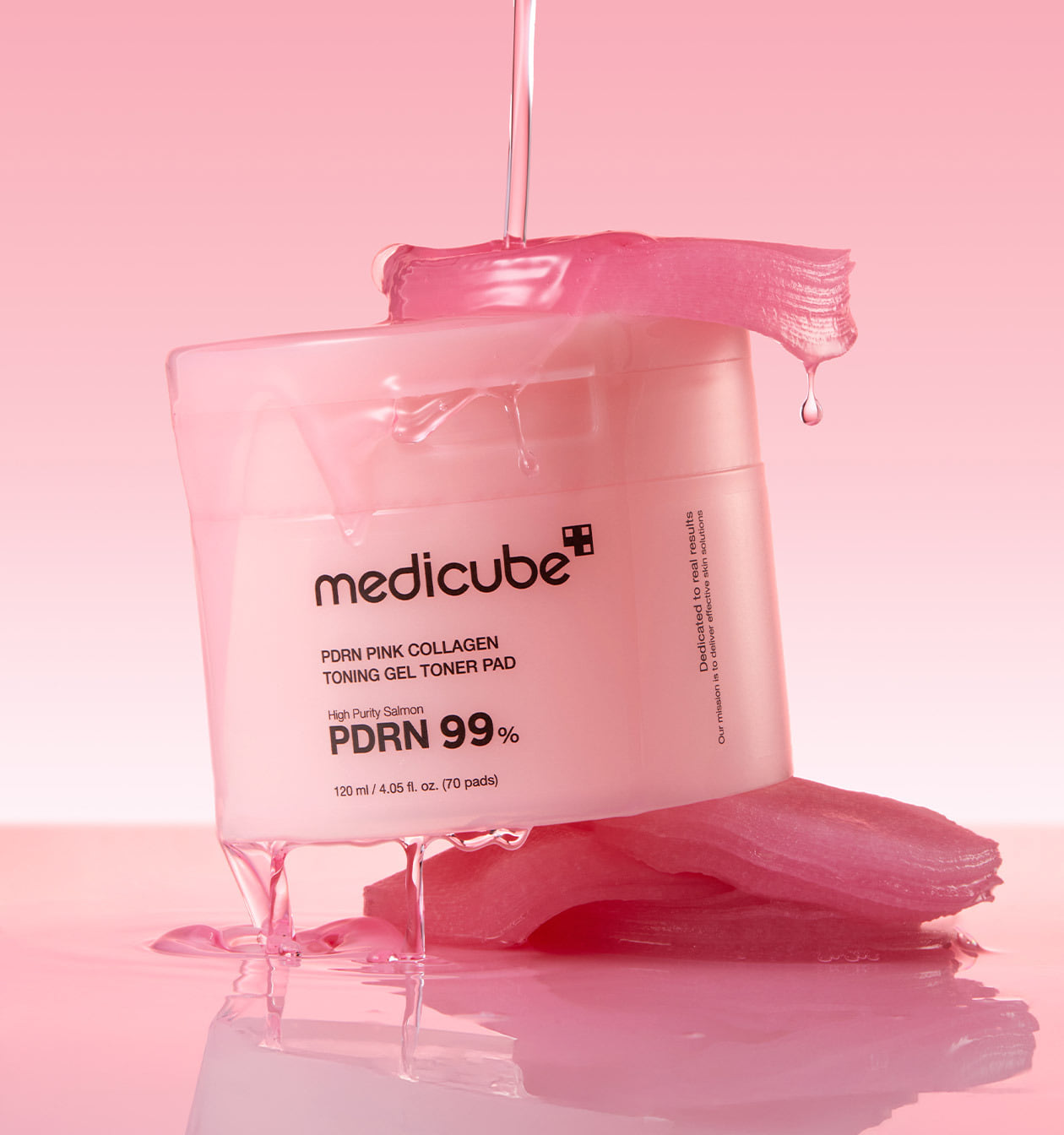 medicube PDRN Pink Collagen Gel Toner Pad, aufhellende Toner-Pads, 70 Stück, für reife Haut, in einer offenen Packung