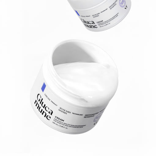 VT Glucamune Creme in 100ml, sichtbare Verpackung und Creme-Textur, ideal für die Hautpflege.
