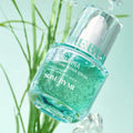 SOME BY MI PDRN Spirulina Serum in 50 ml Flasche, beruhigendes Serum für gestresste Haut, sichtbare Flasche und Produktdesign