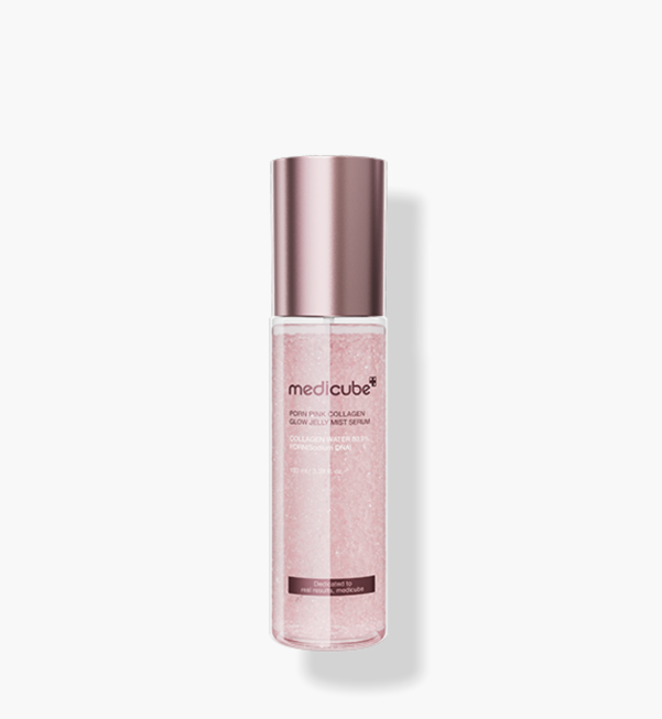 medicube PDRN Pink Collagen Glow Jelly Mist Serum, feuchtigkeitsspendender Jelly-Mist mit PDRN, 100 ml, auf einem weißen Hintergrund