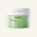 Biodance Sea Kelp Gel Toner Pads, 60 Stück, beruhigende Meeresalgen-Toner-Pads in einer offenen Verpackung auf weißem Hintergrund