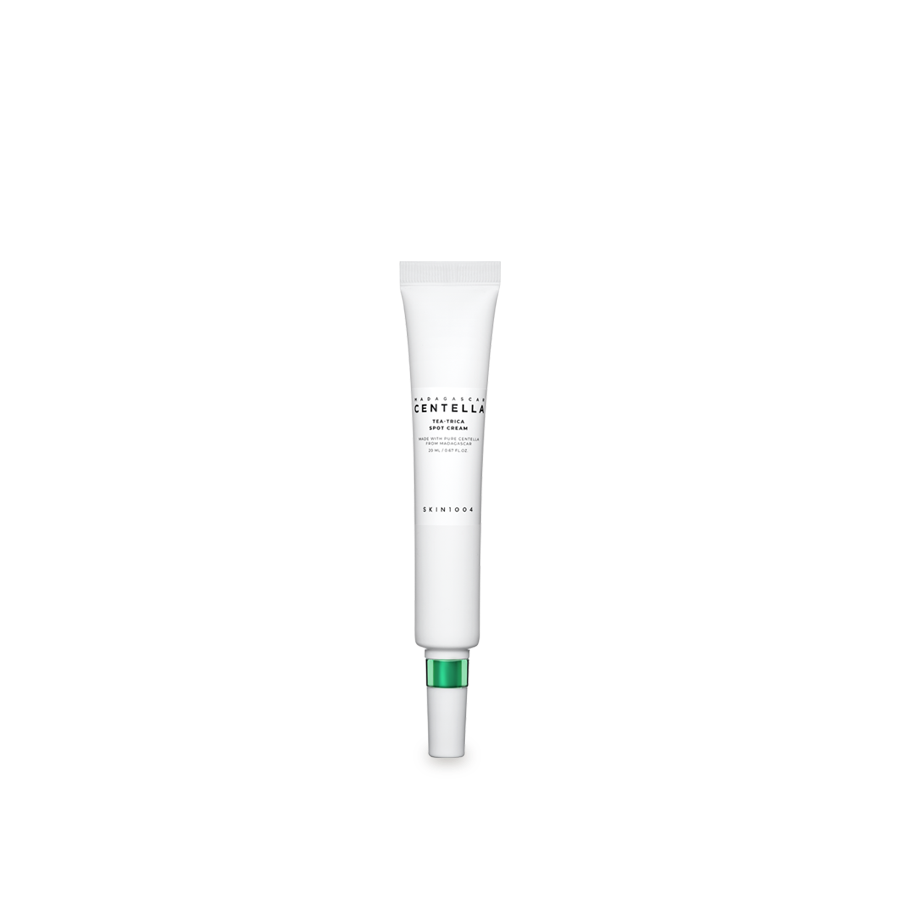 SKIN1004 Madagascar Centella Tea-Trica Spot Cream in 20 ml, cremige Textur mit grüner Verpackung und Dosierspumpe.