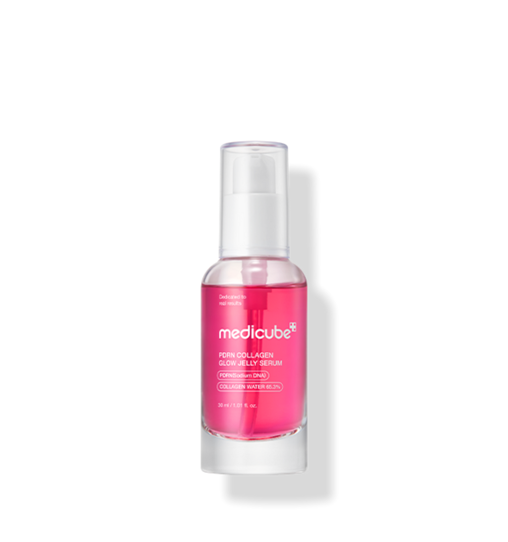 Medicube PDRN Collagen Glow Jelly Serum in einer transparenten Flasche, zeigt das Produkt mit Kollagen- und PDRN-Formel.
