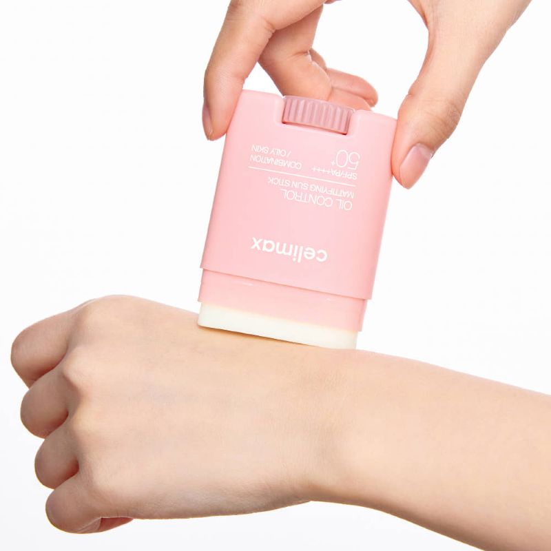 Celimax Oil Control Mattierender Sonnenschutz-Stick SPF50+ PA++++, 19g, zeigt den kompakten Sun Stick mit Sonnenschutz und Ölkontrolle