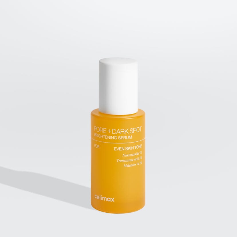 Celimax Pore+ Dark Spot Brightening Serum in 30ml Flasche, zeigt die elegante Verpackung und das Serum-Design.