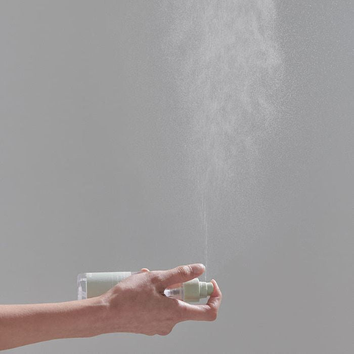 Celimax JI WOO GAE Heartleaf BHA Body Mist in 150ml Flasche, erfrischendes Körperspray mit Herzblatt-Extrakt.