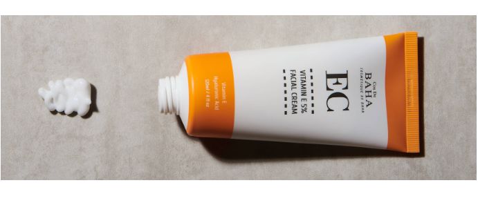 Cos De BAHA EC Vitamin E 5% + Niacinamide Feuchtigkeitscreme in 120 ml, für Glow und starke Hautbarriere, sichtbare Textur der Creme