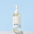 Round Lab 1025 Dokdo Reinigungsöl mit Tiefseewasser, sanftes Reinigungsöl in 200 ml Flasche, ideal für die Gesichtshaut.