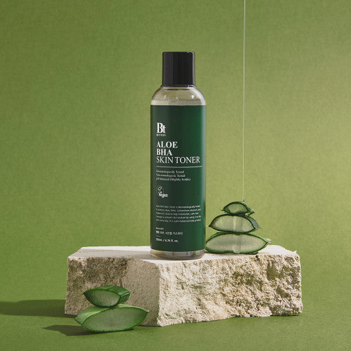 Benton Aloe BHA Toner in 200ml Flasche, mit Aloe Vera für reine, erfrischte Haut, zeigt die Flasche und das Produkt auf weißem Hintergrund